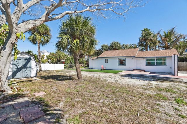 13135 4TH STREET E, Madeira Beach, FL 33708