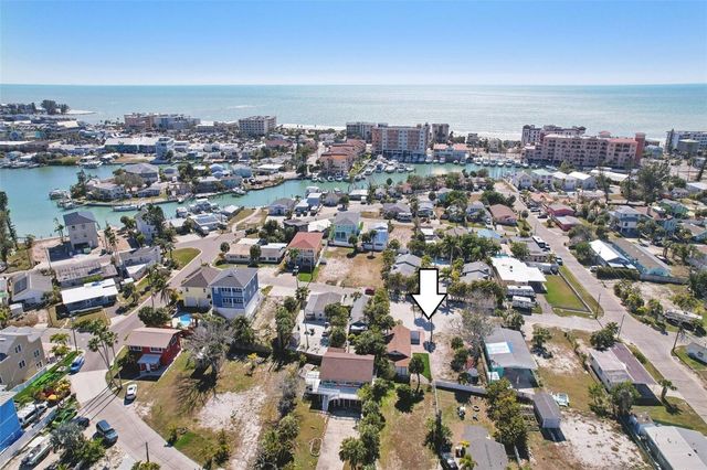 13135 4TH STREET E, Madeira Beach, FL 33708