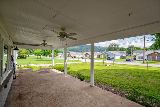 118 Shearer Street, Soddy Daisy, TN 37379