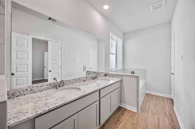 8014 Alamo Court, Beasley, TX 77417