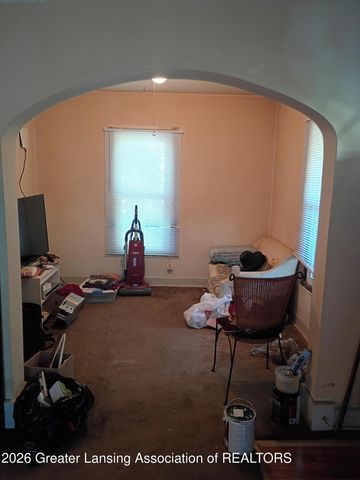 113 W Willow Street, Lansing, MI 48906