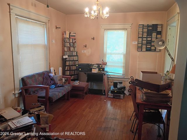 113 W Willow Street, Lansing, MI 48906