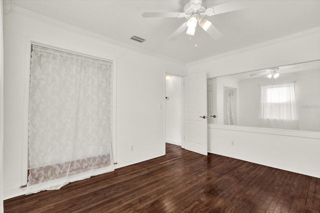 734 37TH AVENUE N, St Petersburg, FL 33704