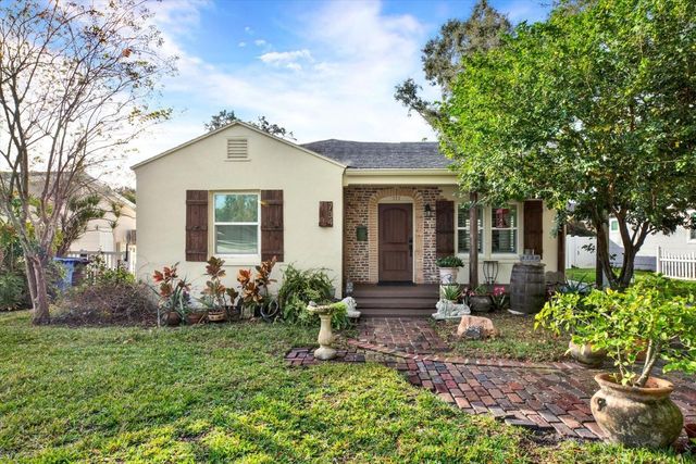734 37TH AVENUE N, St Petersburg, FL 33704
