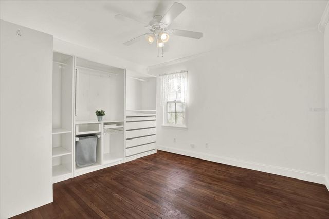 734 37TH AVENUE N, St Petersburg, FL 33704