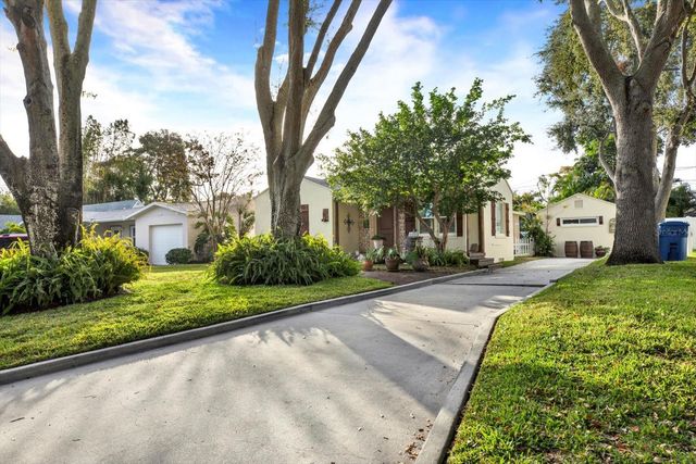 734 37TH AVENUE N, St Petersburg, FL 33704