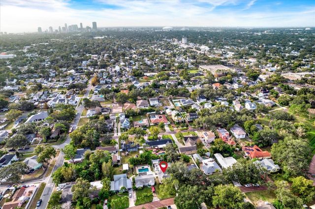 734 37TH AVENUE N, St Petersburg, FL 33704