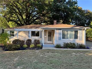 7763 Manor Drive, Mentor On The Lake, OH 44060