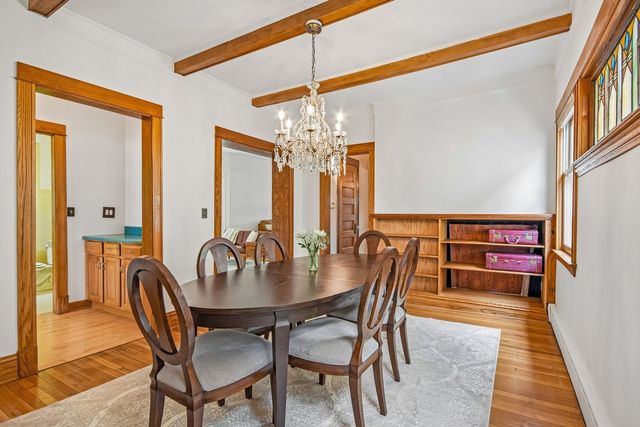 734 Gunderson Avenue, Oak Park, IL 60304