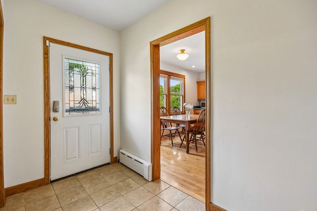 734 Gunderson Avenue, Oak Park, IL 60304