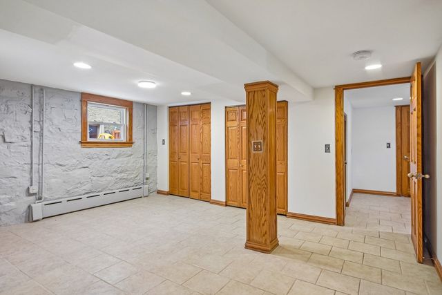734 Gunderson Avenue, Oak Park, IL 60304