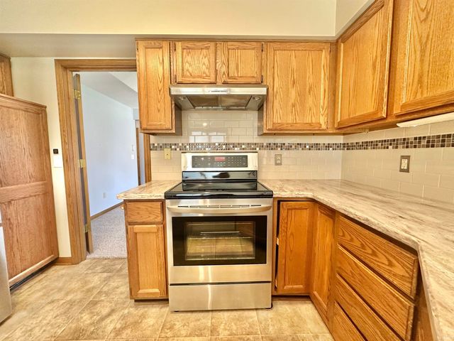 6501 Sedgemore Place, Fort Wayne, IN 46835