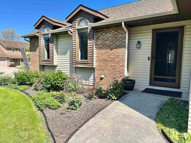 6501 Sedgemore Place, Fort Wayne, IN 46835