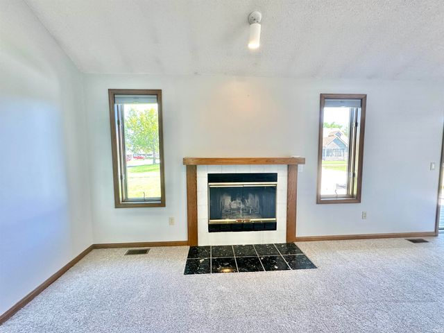 6501 Sedgemore Place, Fort Wayne, IN 46835