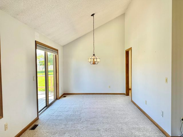 6501 Sedgemore Place, Fort Wayne, IN 46835