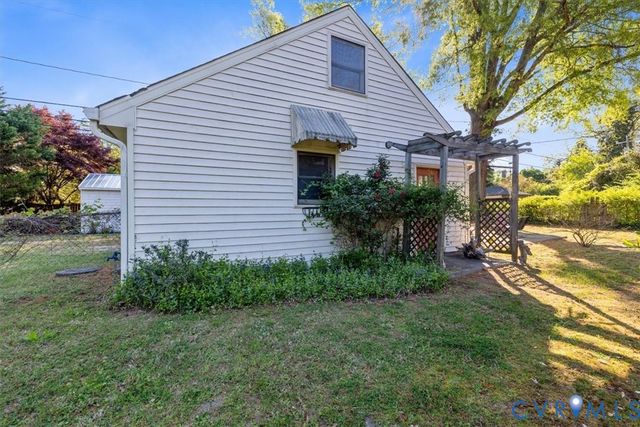1595 Berkeley Ave, Petersburg, VA 23805