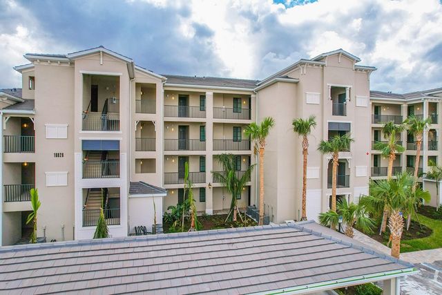 18028 GAWTHROP DRIVE 304, Bradenton, FL 34211