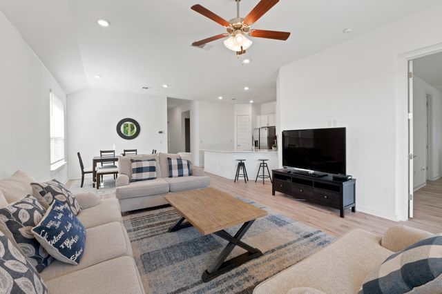 421 Peace Pipe WAY, Georgetown, TX 78628