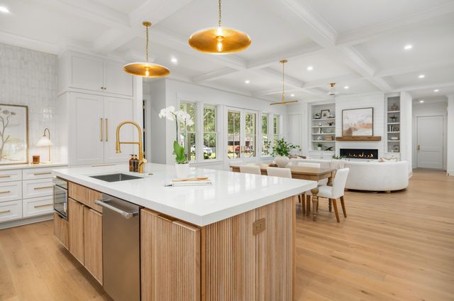 727 Mccants Drive, Mount Pleasant, SC 29464