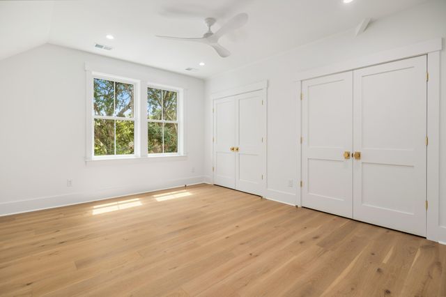 727 Mccants Drive, Mount Pleasant, SC 29464
