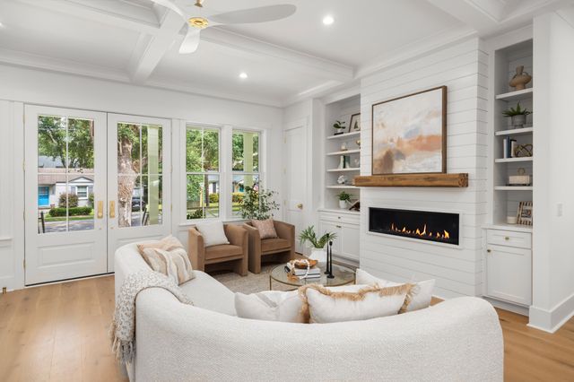 727 Mccants Drive, Mount Pleasant, SC 29464