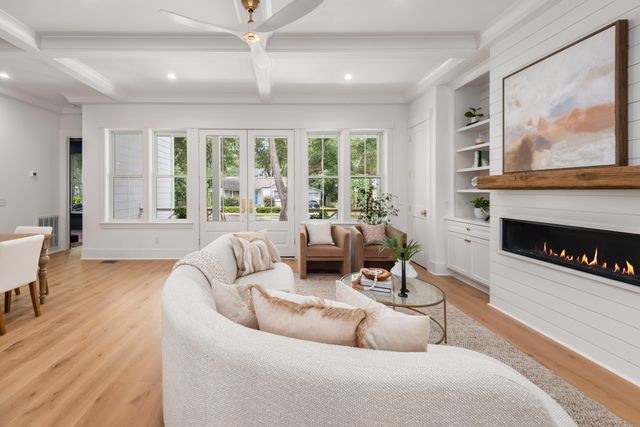 727 Mccants Drive, Mount Pleasant, SC 29464