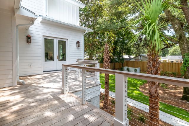 727 Mccants Drive, Mount Pleasant, SC 29464
