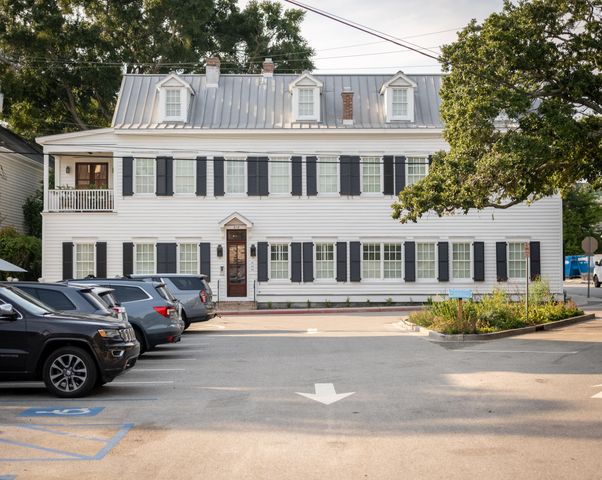 727 Mccants Drive, Mount Pleasant, SC 29464