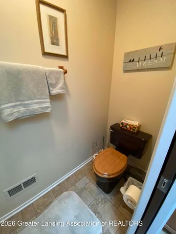 5713 Paige Court, East Lansing, MI 48823