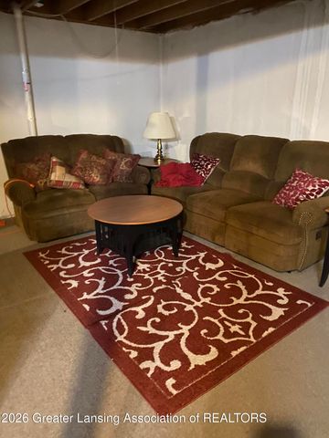 5713 Paige Court, East Lansing, MI 48823