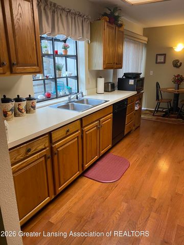 5713 Paige Court, East Lansing, MI 48823