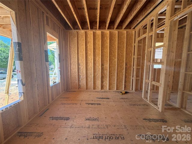 4201 Commonwealth Avenue, Charlotte, NC 28205