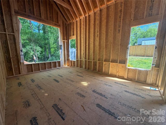 4201 Commonwealth Avenue, Charlotte, NC 28205