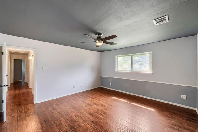 5919 Greenmont Drive, Houston, TX 77092