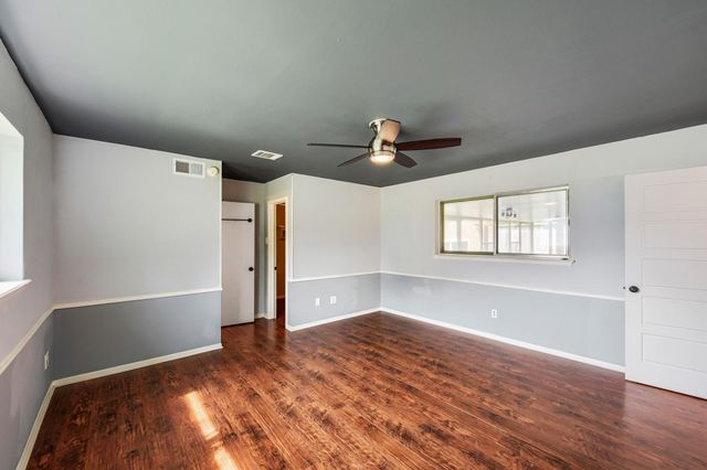 5919 Greenmont Drive, Houston, TX 77092