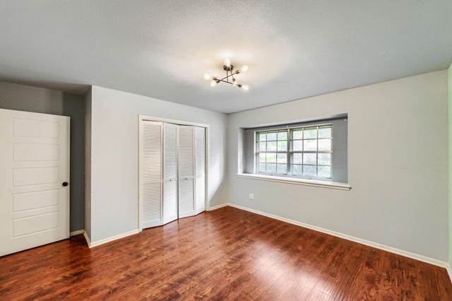 5919 Greenmont Drive, Houston, TX 77092