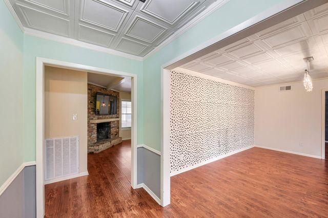 5919 Greenmont Drive, Houston, TX 77092