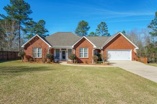 17 Peachtree Dr., Hattiesburg, MS 39402