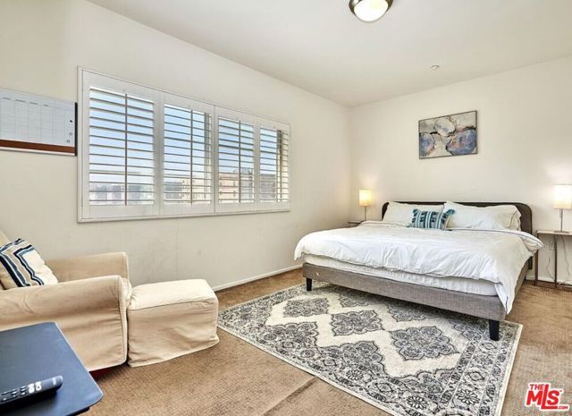 2864 Sunset Place 206, Los Angeles, CA 90005
