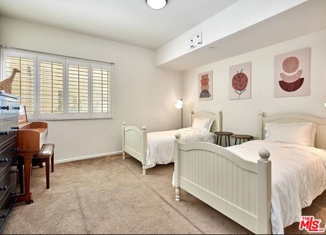 2864 Sunset Place 206, Los Angeles, CA 90005