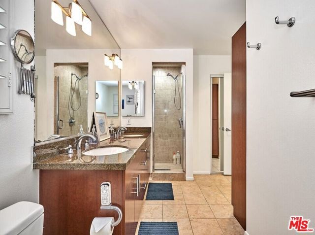 2864 Sunset Place 206, Los Angeles, CA 90005