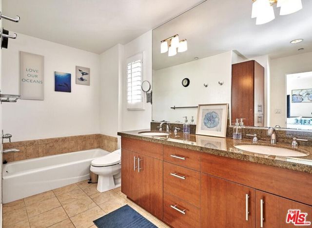 2864 Sunset Place 206, Los Angeles, CA 90005