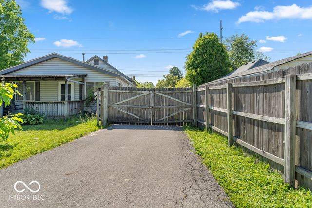 235 N Meridian Street, Greenwood, IN 46143
