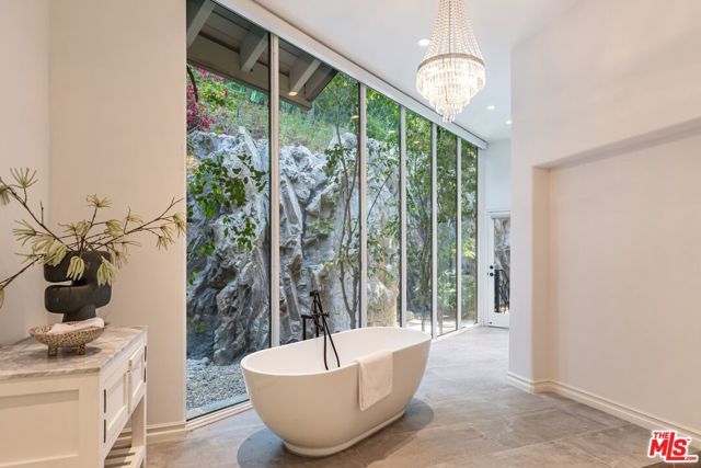 4626 Encino Avenue, Encino (los Angeles), CA 91316