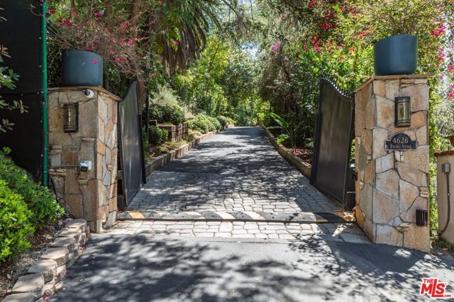 4626 Encino Avenue, Encino (los Angeles), CA 91316