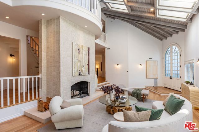 4626 Encino Avenue, Encino (los Angeles), CA 91316