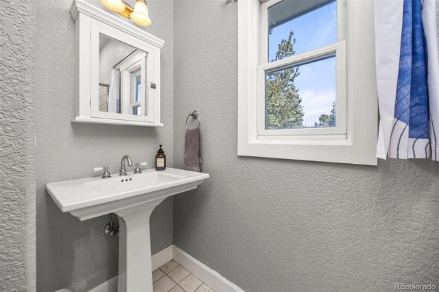 286 Chieftain Road, Black Hawk, CO 80422