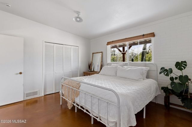 8440 N Romero Avenue, Tucson, AZ 85704