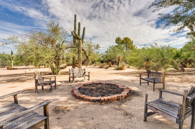 8440 N Romero Avenue, Tucson, AZ 85704