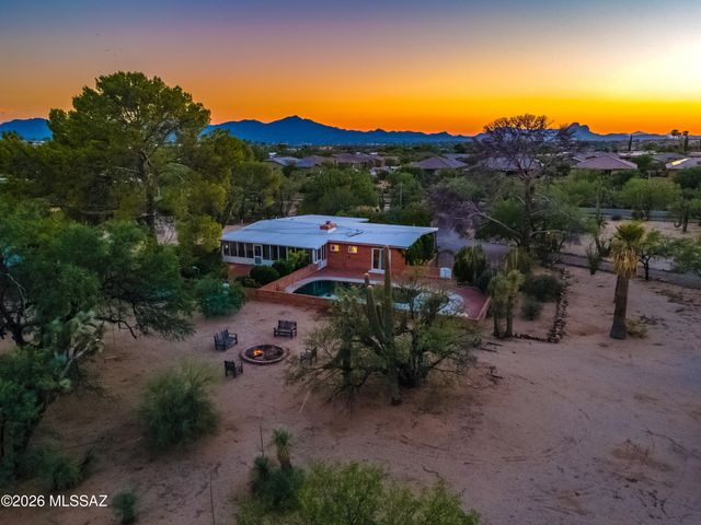 8440 N Romero Avenue, Tucson, AZ 85704